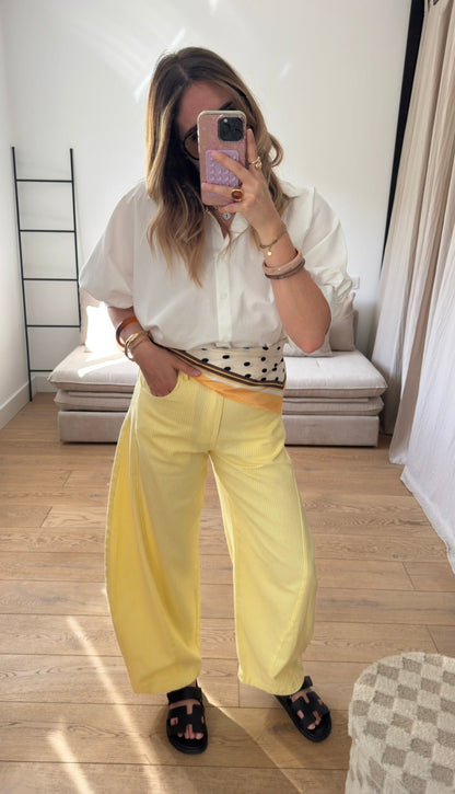 Jean barrel jaune à rayures