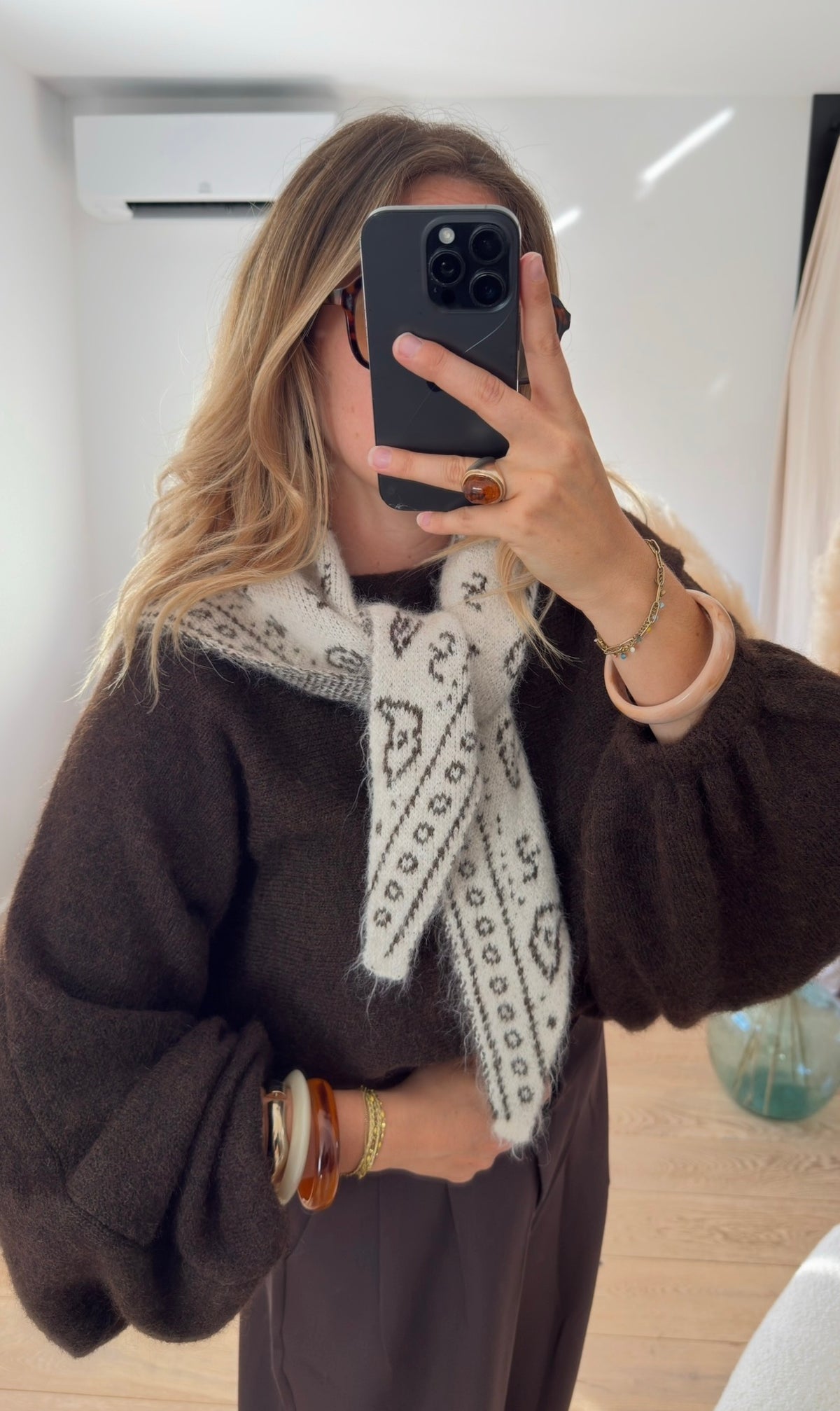 MILA - foulard triangle bandana en maille crème