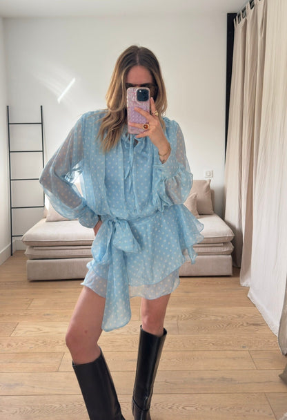 Robe à volants à pois
